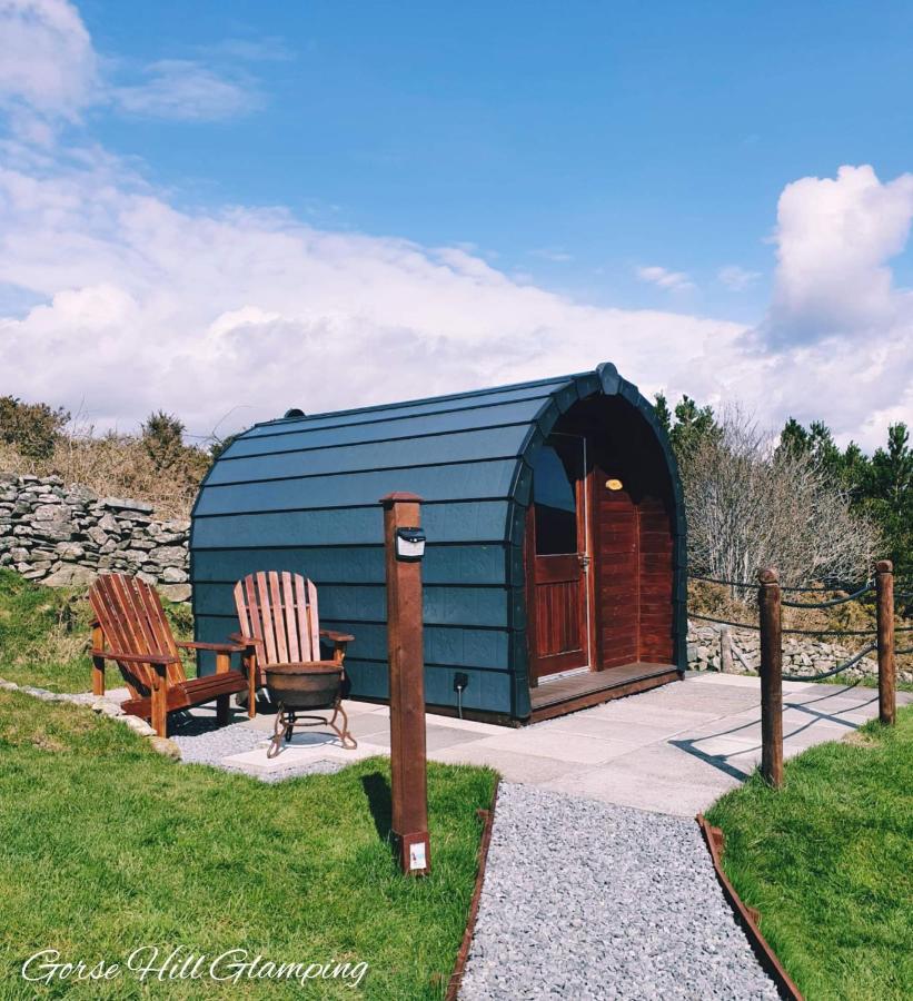 Gorse Hill Glamping Hotel Нюкасъл Екстериор снимка