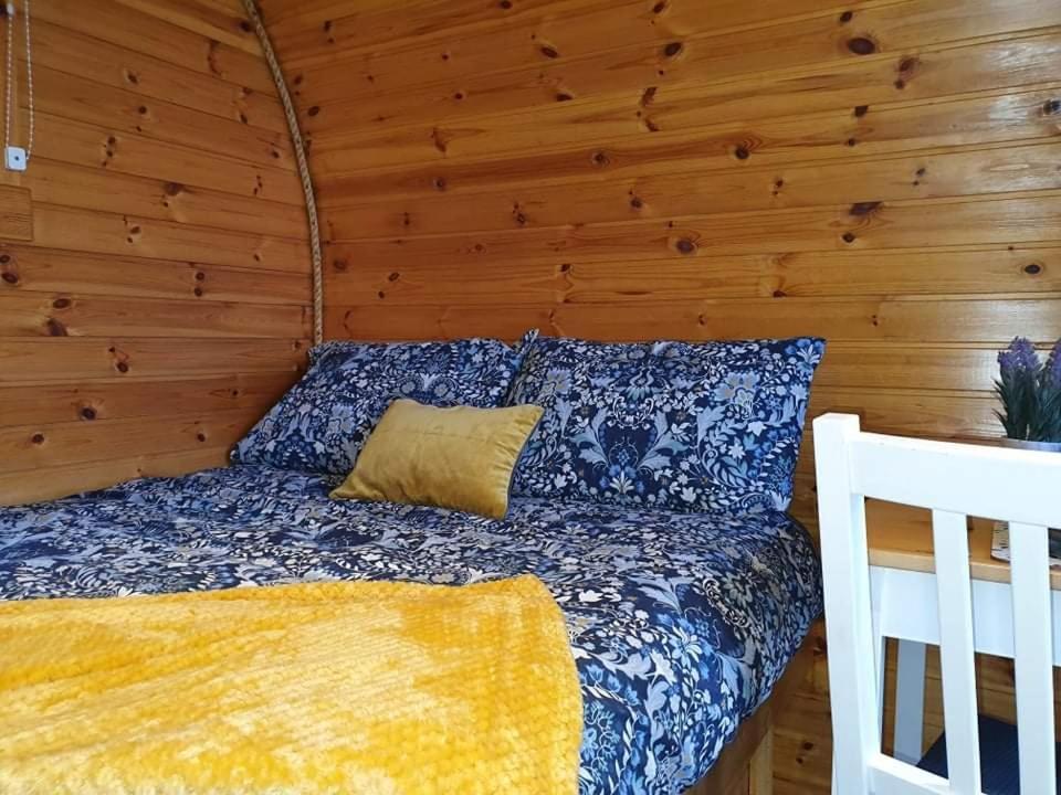 Gorse Hill Glamping Hotel Нюкасъл Екстериор снимка